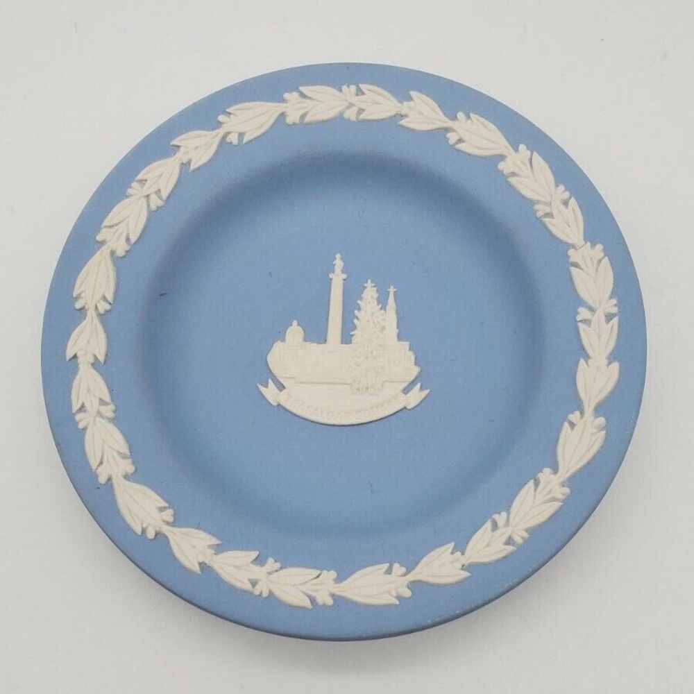 Wedgewood Jasperware Trafalgar Square England Scenic Plate Blue - Picture 10 of 12